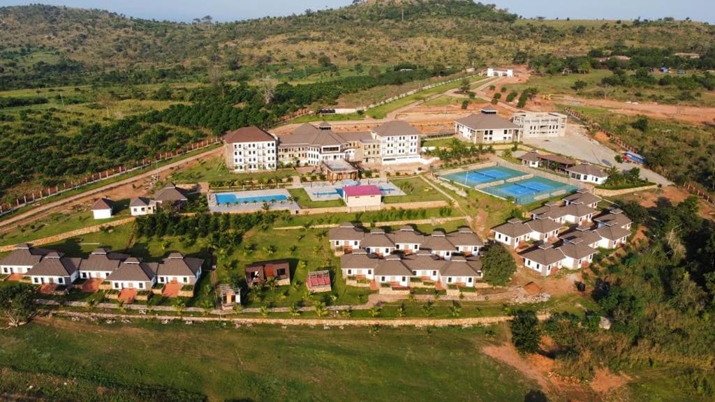 Peninsula Resort