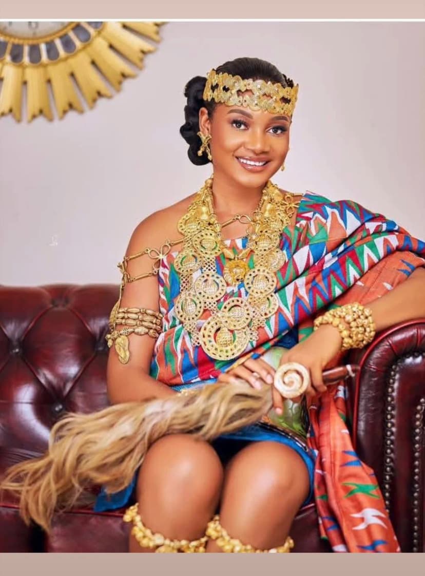 Tenue traditionnelle Kente